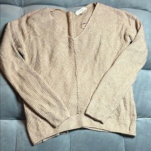 Jessica Simpson: Women's Beige Sweater size small